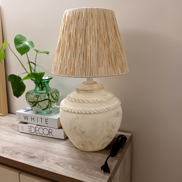 پایه کرم طلایی با شید رافیا کرم